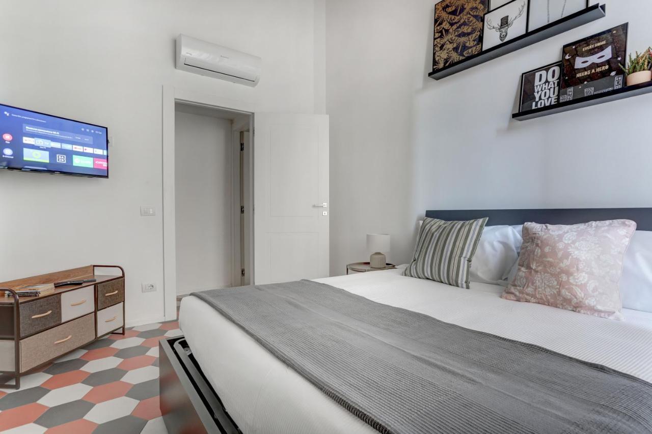Colosseo Apt Laterano 85 - Home And More 로마 외부 사진
