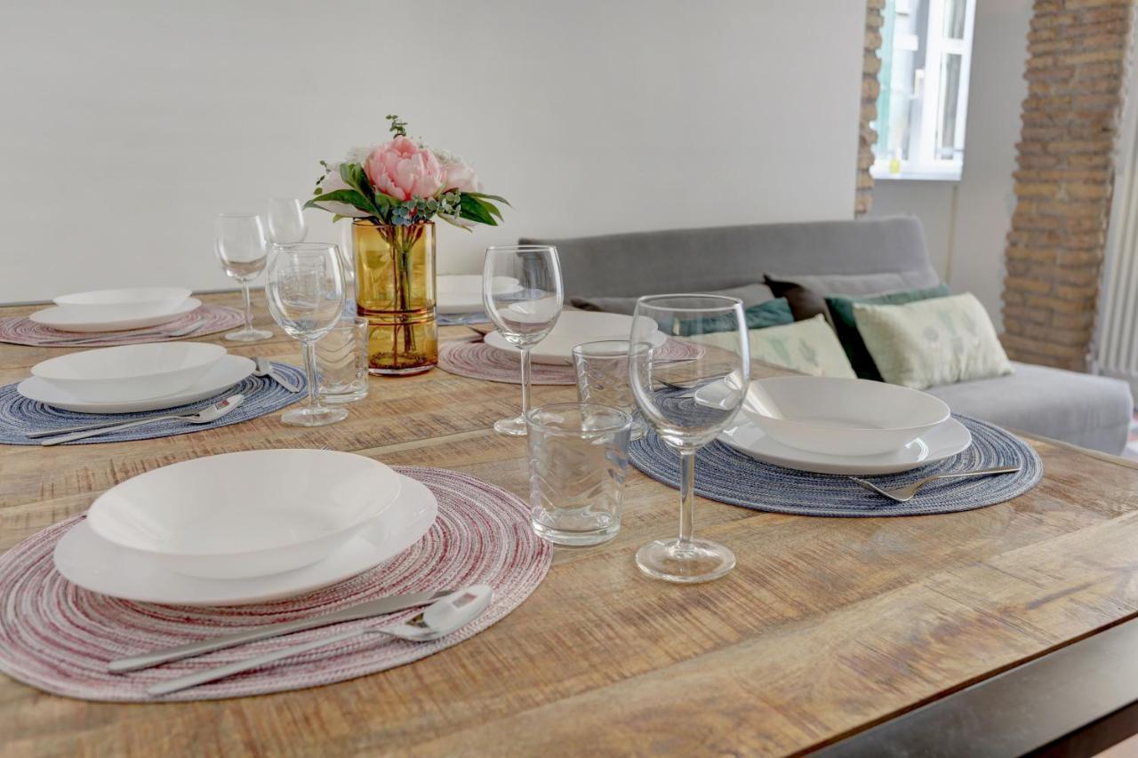 Colosseo Apt Laterano 85 - Home And More 로마 외부 사진